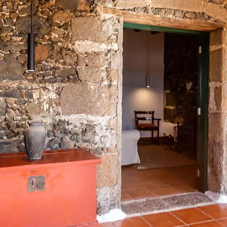 Casa Entre Vinedos En Masdache Ferienhaus *