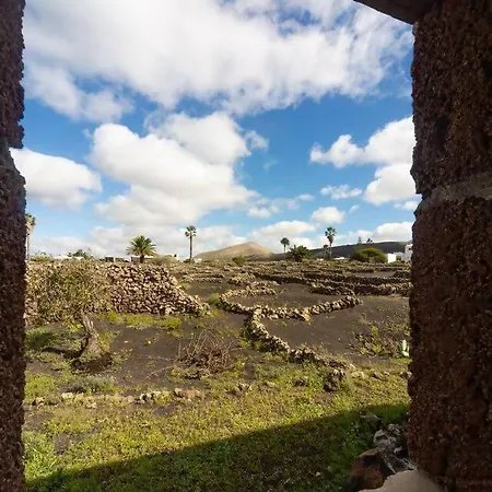 Casa Entre Vinedos En Masdache Ferienhaus